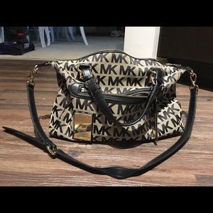 Michael Kors purse